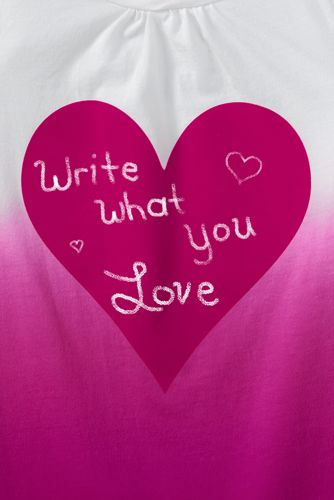 Bright Magenta Graphic Thumbnail 1