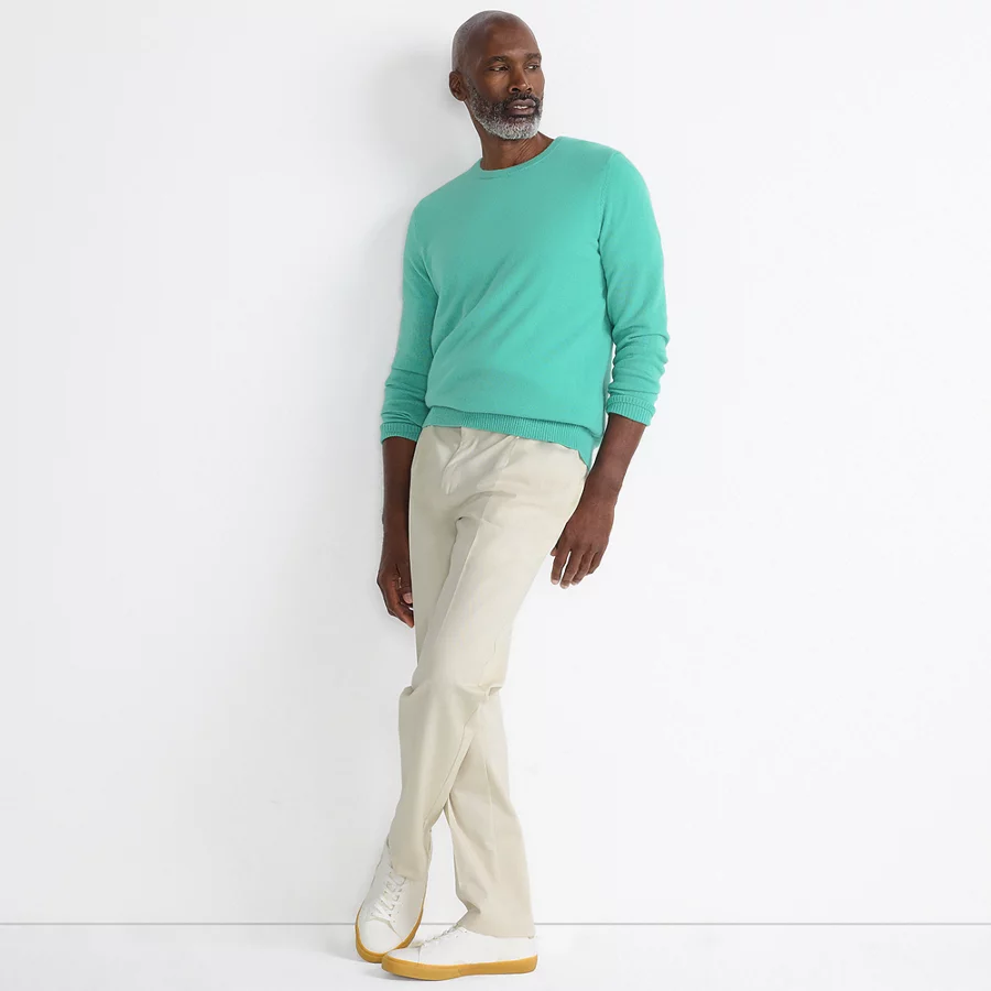 Men's No Iron Traditional Fit Pleated Front Chino Pant view 3