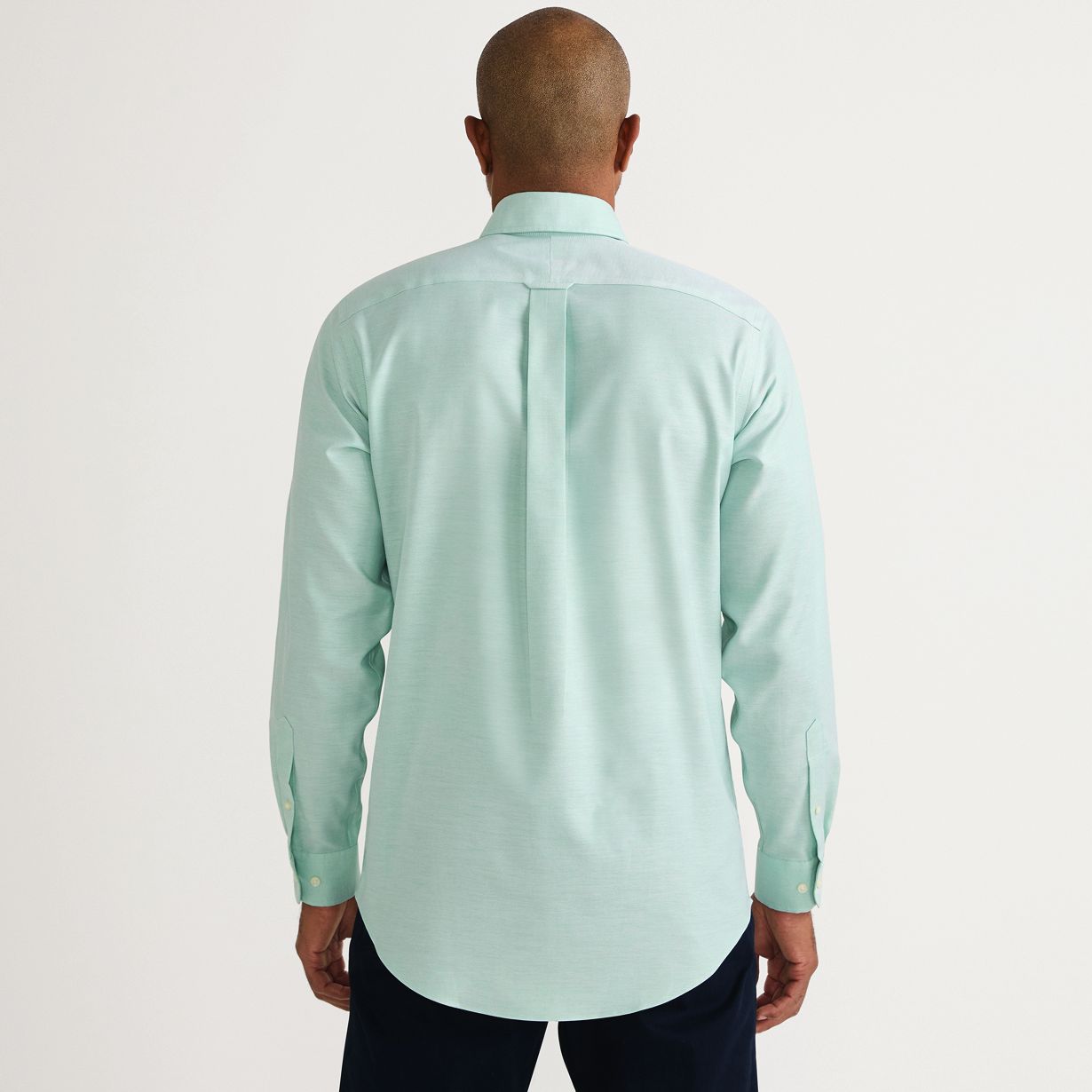 Men's Traditional Fit Solid No Iron Supima Oxford Dress Shirt
