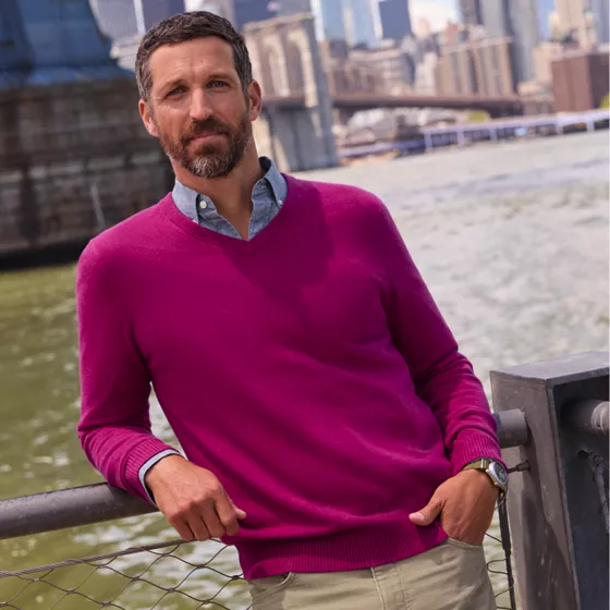Men's Cashmere V-neck Sweater - primary