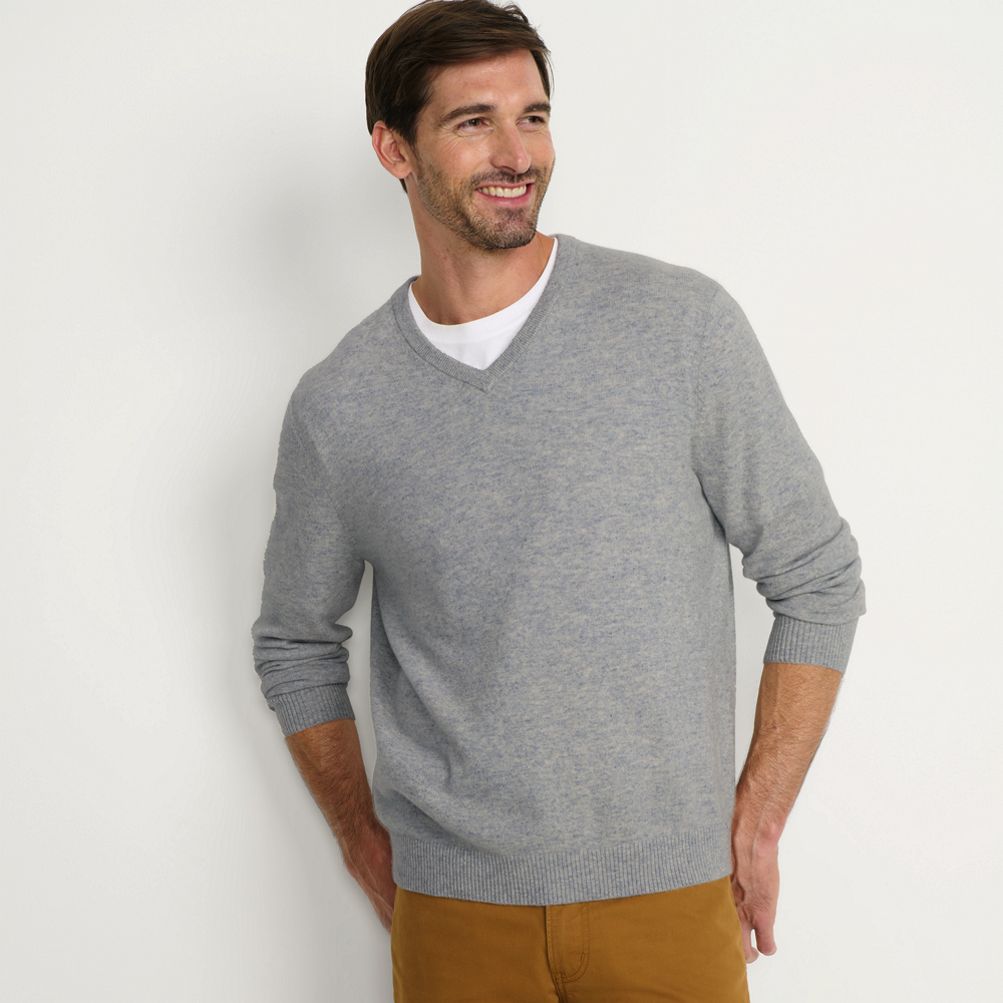 William - cashmere blend V neck grey hotsell sweater size Lg