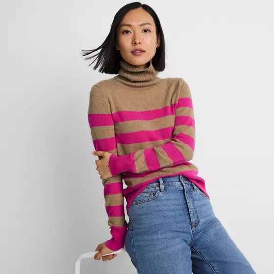 Women's Cashmere Turtleneck Sweater - primary