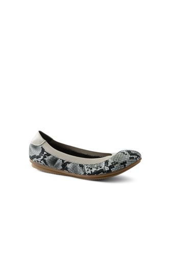 womens flats wide width