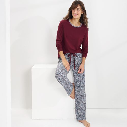 Women's Knit Pajama Set Long Sleeve T-Shirt and Pants