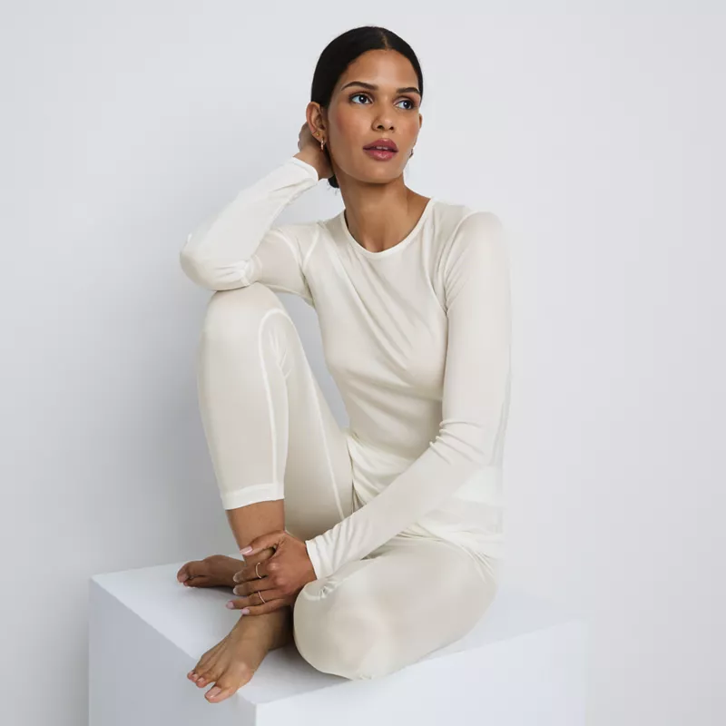 Women's Silk Interlock Baselayer Crewneck Top, alternative image