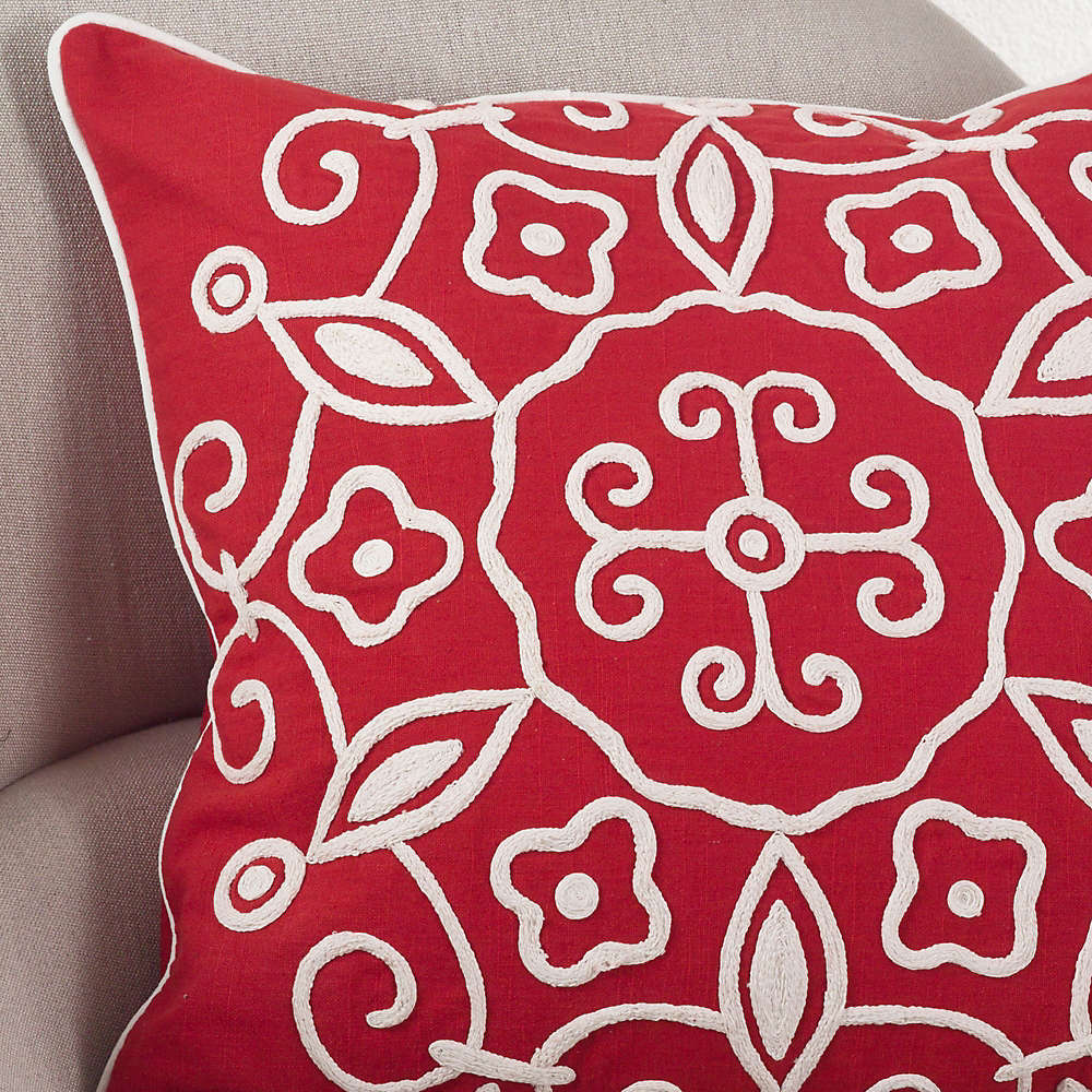 Saro Lifestyle Suzani Embroidery Decorative Throw Pillow, Front