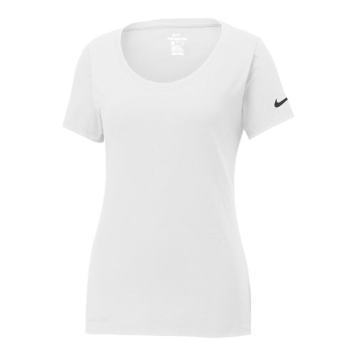 Nike Women's Regular Dri-FIT Short Sleeve T-Shirt