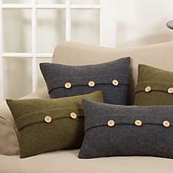 Saro Lifestyle Cardigan Button Decorative Throw Pillow, alternative image