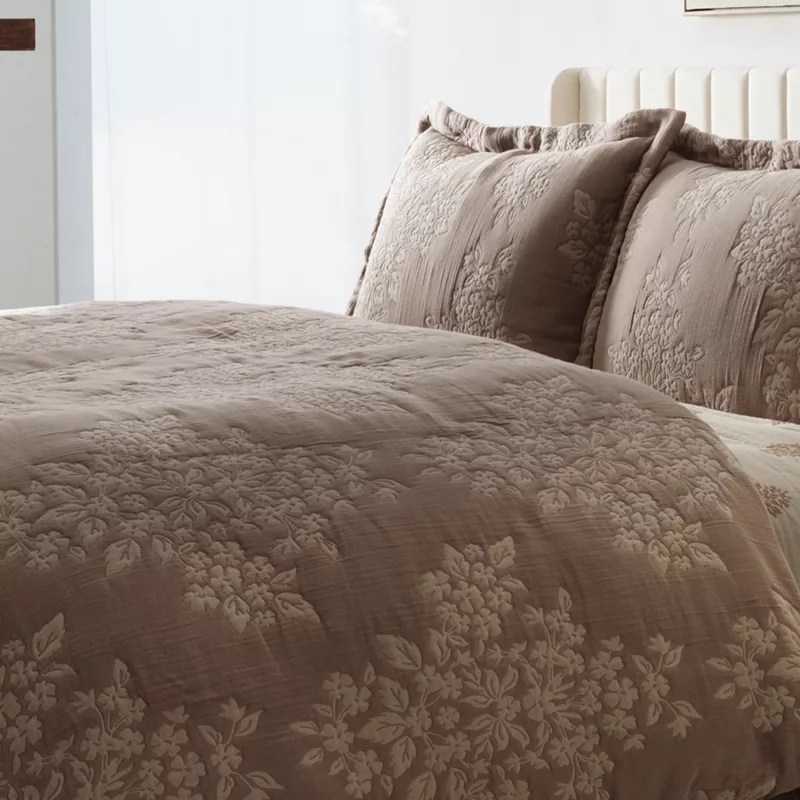 Cotton Matelasse Duvet Bed Cover, alternative image