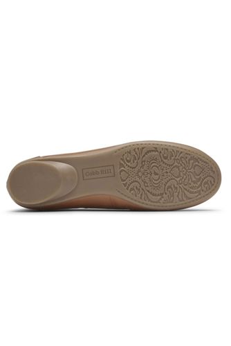 womens narrow flats