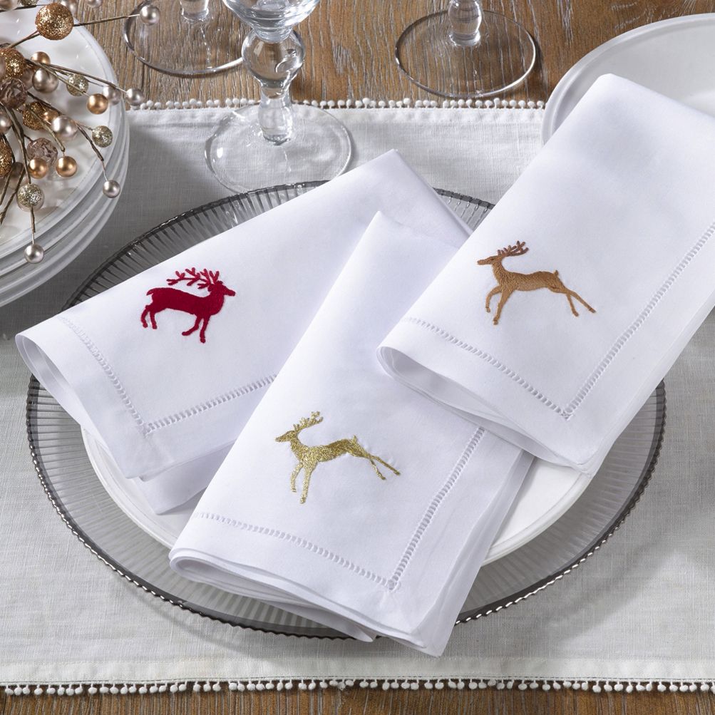 Reindeer Christmas Embroidered Cloth Napkins - Set of 4 napkins