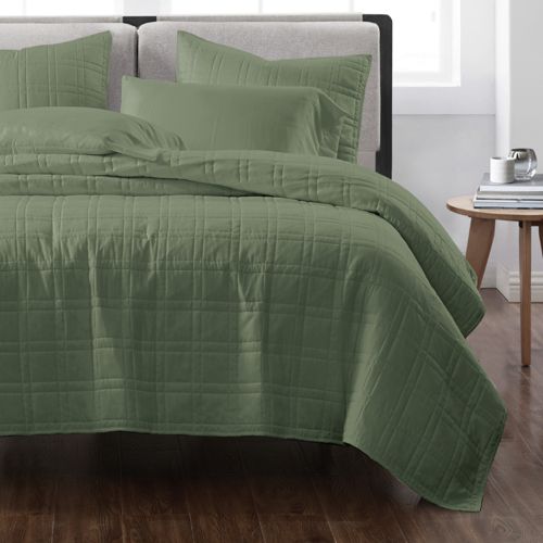 Textured Velvet Quilt