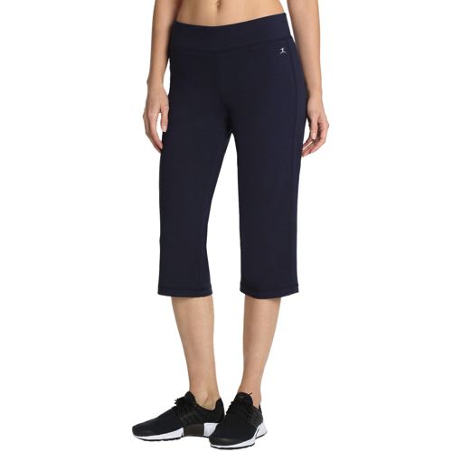 Danskin Womens Curved Contour Capri Legging