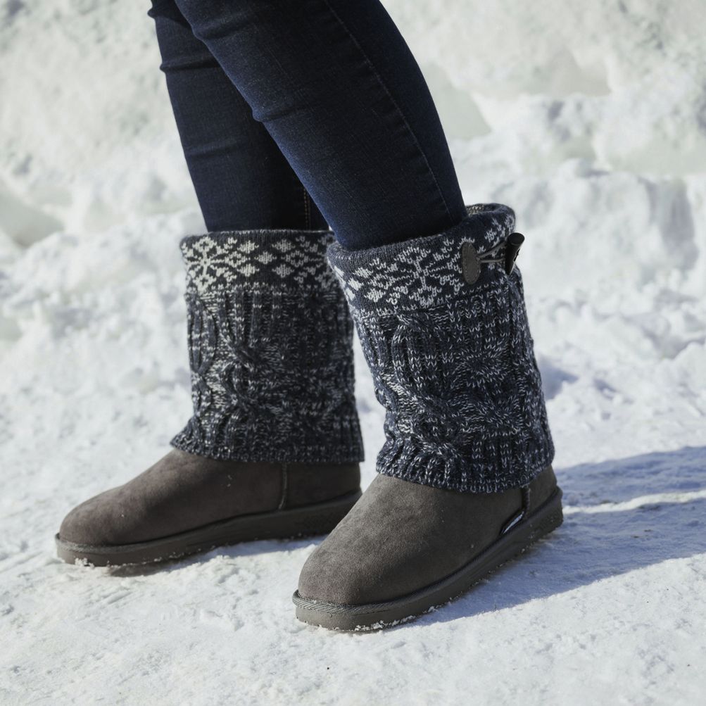 Essentials by MUK LUKS Women's Cheryl Boots 