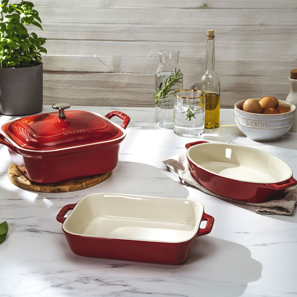 Staub Ceramic Pie Dish 9 Cherry