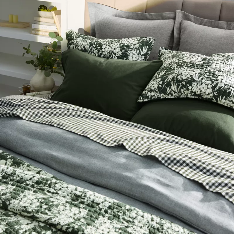Printed Seed Stitch Quilt, alternative image