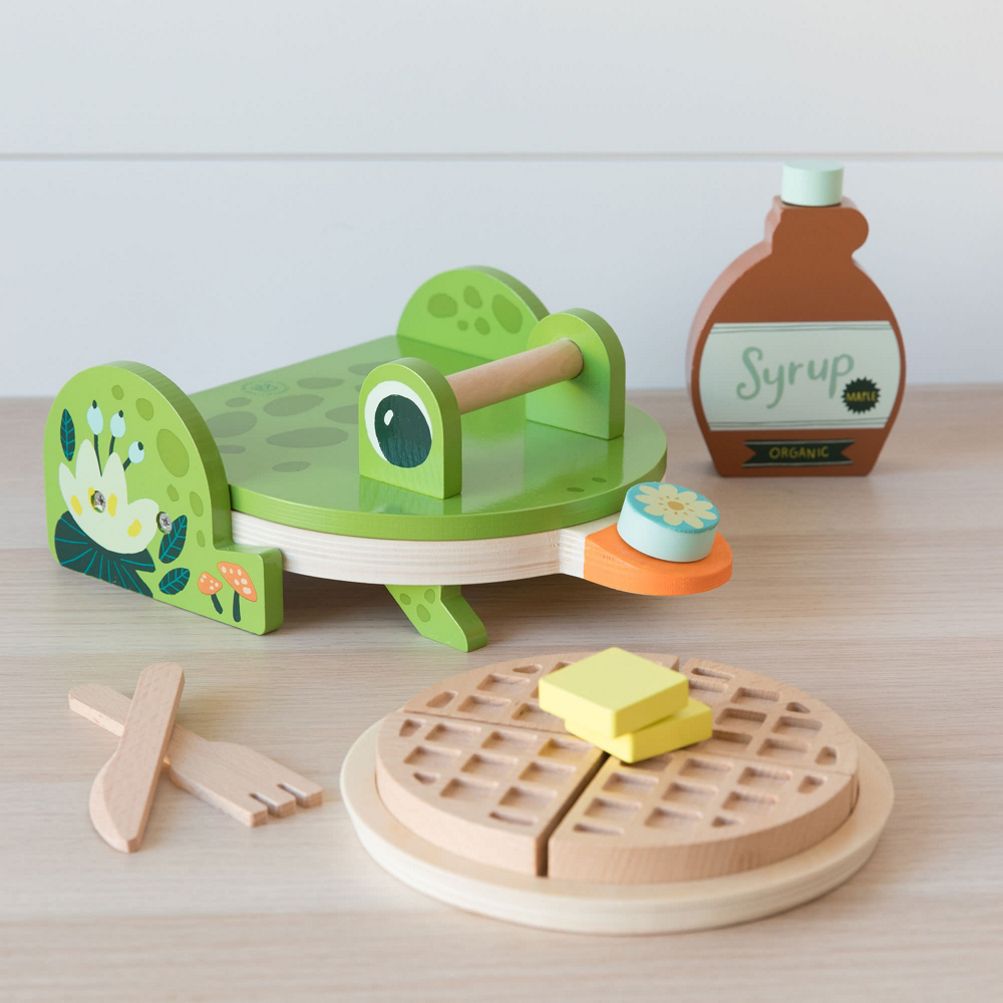 KidKraft Wooden Waffle Play Food Toy Set and Accessories, Opens and Closes  
