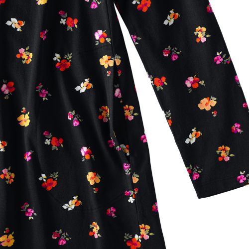 Black Meadow Floral Border