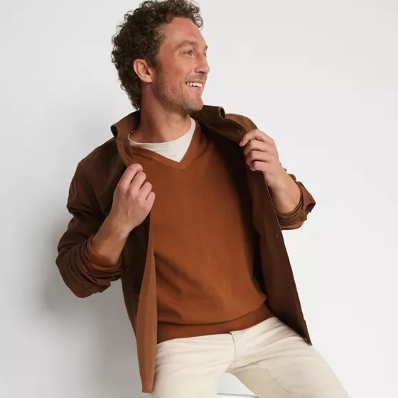 Men's Fine Gauge Cotton V-neck Sweater - primary