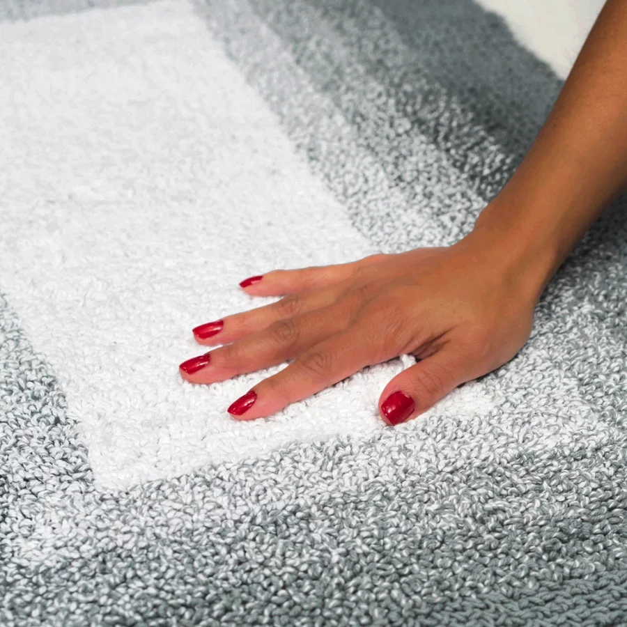 Chesapeake Whitney Ombre 2 Piece Reversible Cotton Bath Rug Set view 4