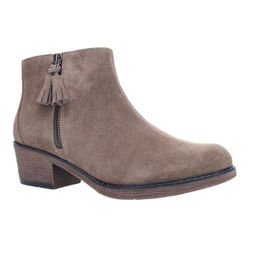 Narrow width ankle clearance boots