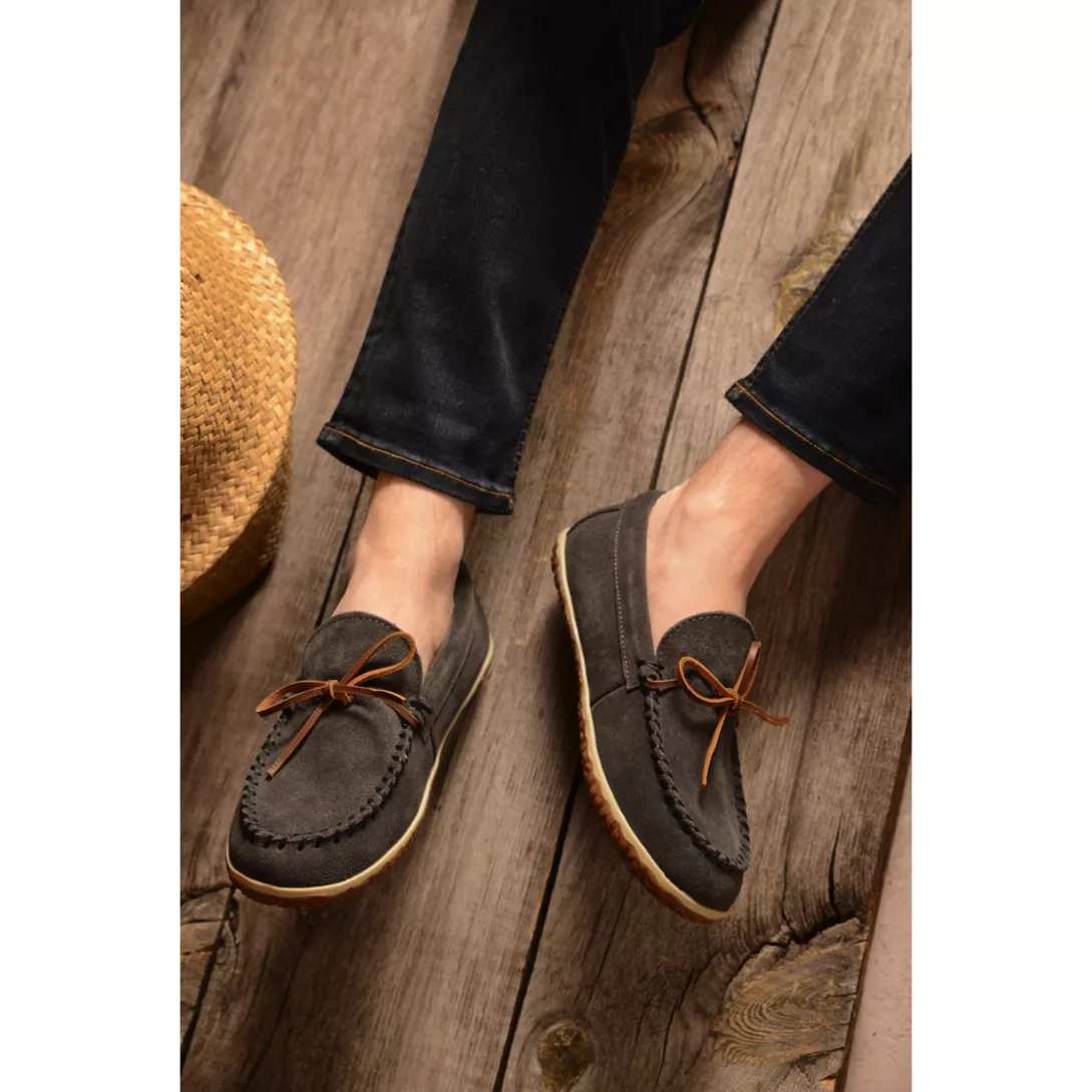 Minnetonka Men's Tomm Suede Slippers