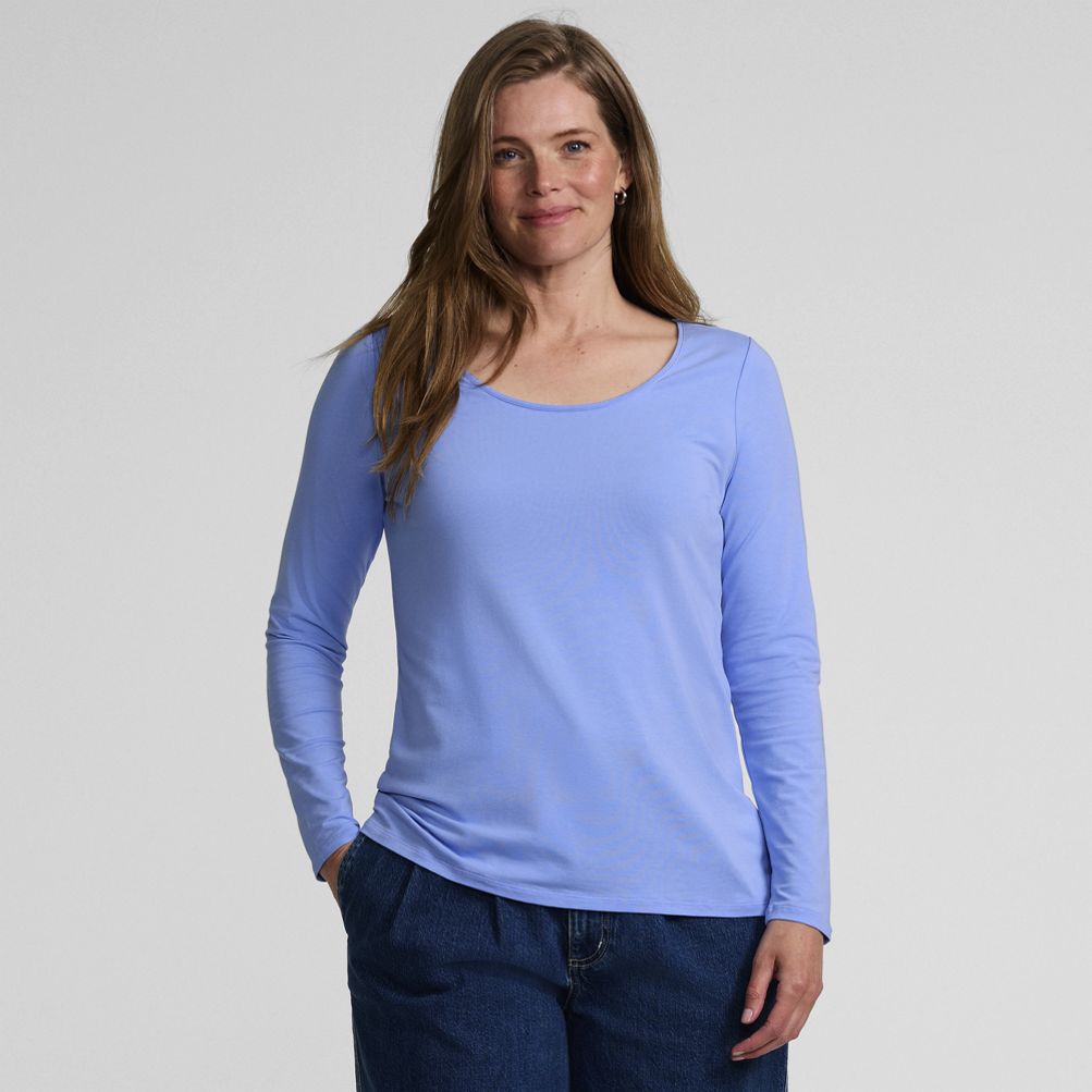 Women's Lightweight Jersey Skimming Long Sleeve Scoop Neck T-shirt