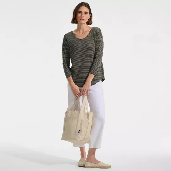 Women's 3/4 Sleeve Lightweight Jersey Shirttail Tee - primary