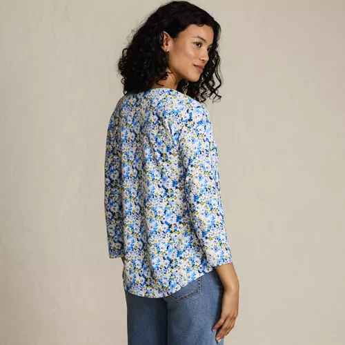Women's 3/4 Sleeve Lightweight Jersey Shirttail Tee, Back