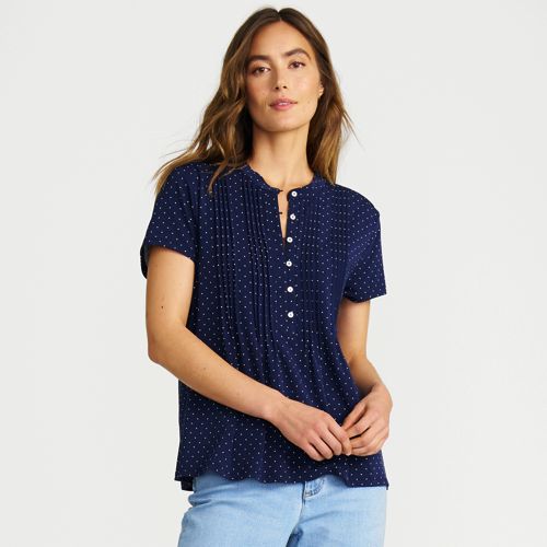 Women's Tops and Blouses