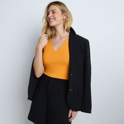 Women's Linen High Rise Pull On 7" Shorts