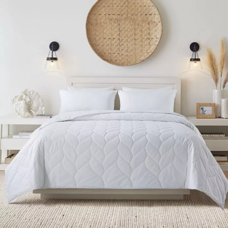 Waverly Antimicrobial Cotton White Duck Down and Feather Bed Blanket, alternative image