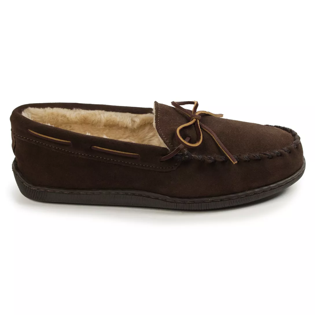 Minnetonka Men's Hardsole Suede Moccasin Slippers