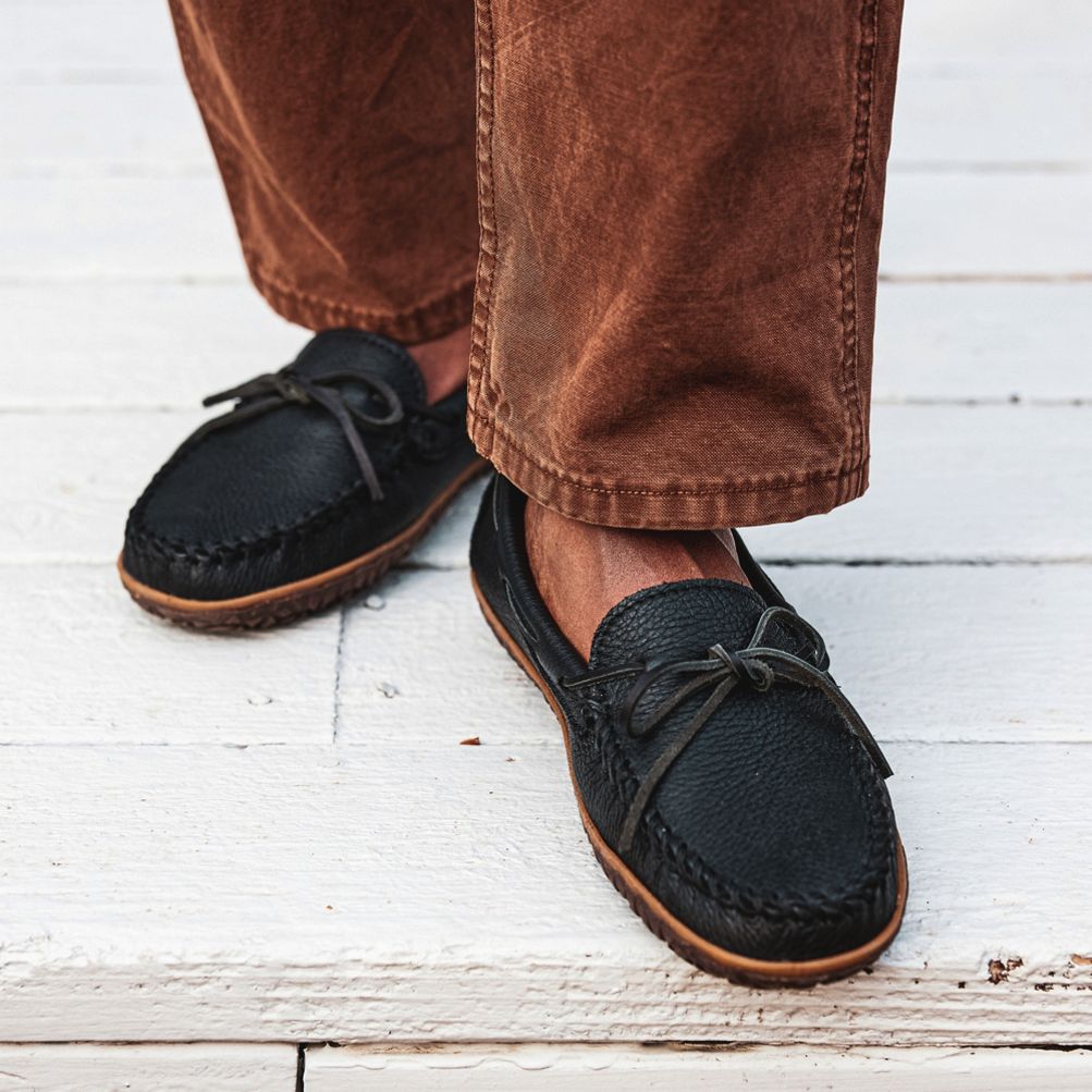 Minnetonka on sale classic moc