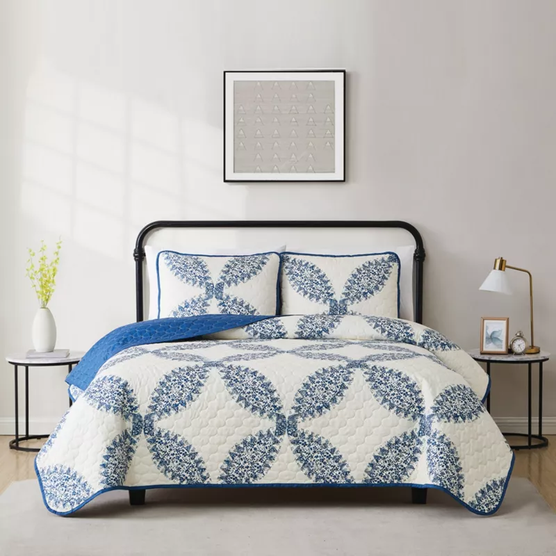 Cannon Abigail Quilt and Sham Set, alternative image