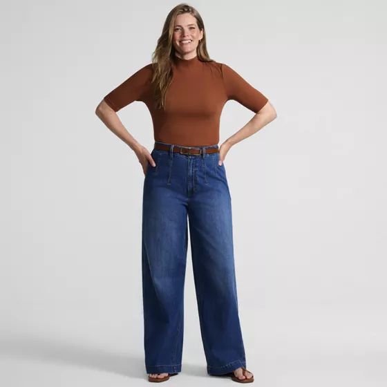 Women's Wide Rib Mock Turtleneck - primary