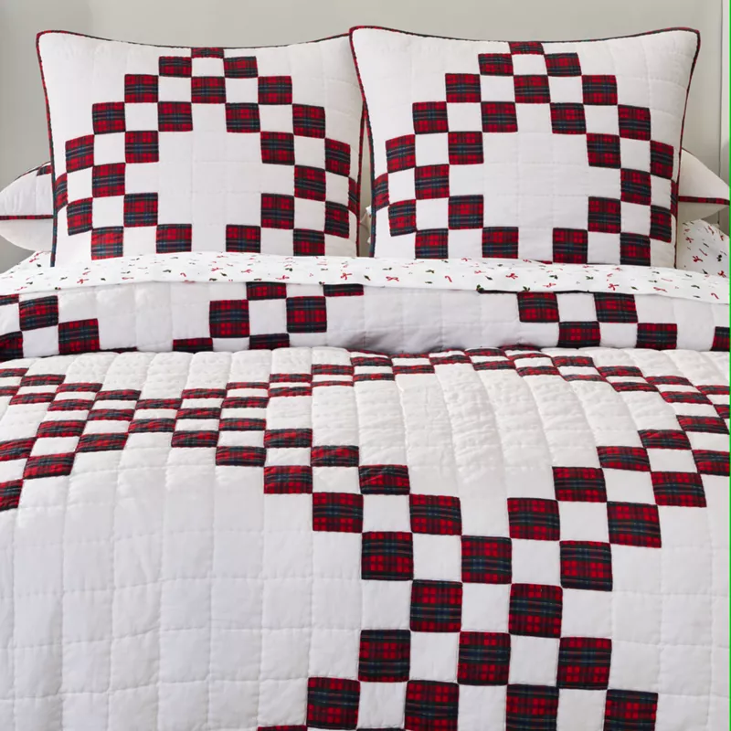Irish Chain Quilt   , alternative image