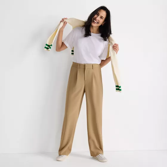 Women's Crepe High Rise Pleated Wide Leg Pants - primary