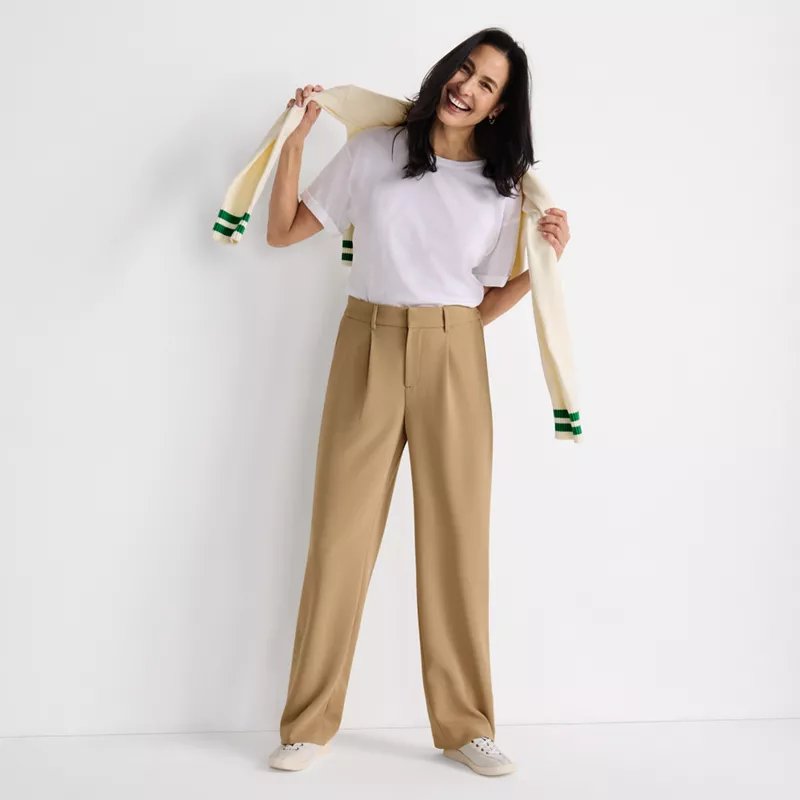 Women's Crepe High Rise Pleated Wide Leg Pants, alternative image