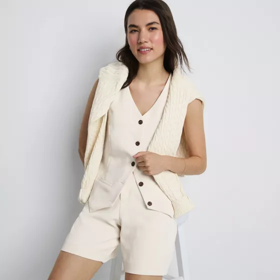 Women's High Rise Pleated Crepe 7" Shorts - primary