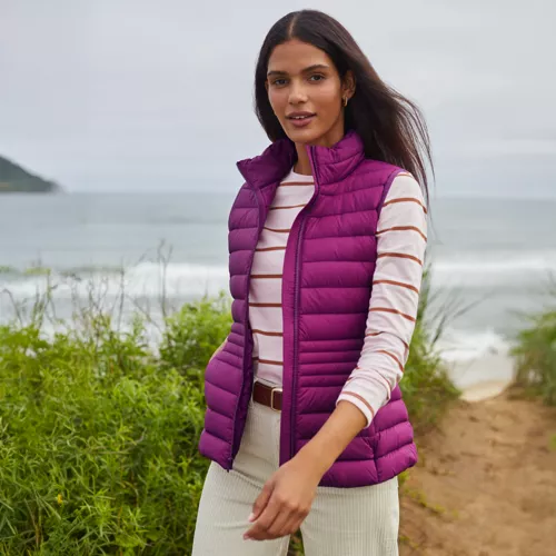 Women's Wanderweight Packable Down Vest, alternative image