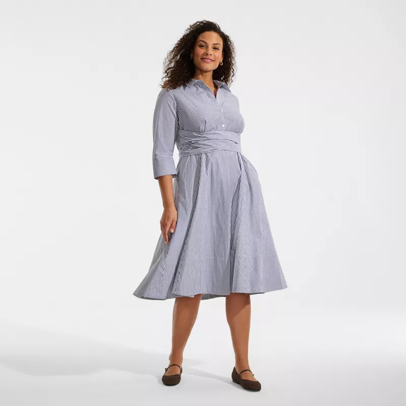 Women's Plus Size Poplin Midi Wrap Front Dress, alternative image