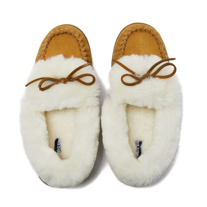 Women's Fluffy Lined Indoor Outdoor Moccasin Slippers - image 1