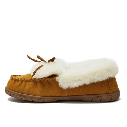 Women's Fluffy Lined Indoor Outdoor Moccasin Slippers - image 2