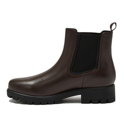 Women's Classic Leather Chelsea Boots - image 2