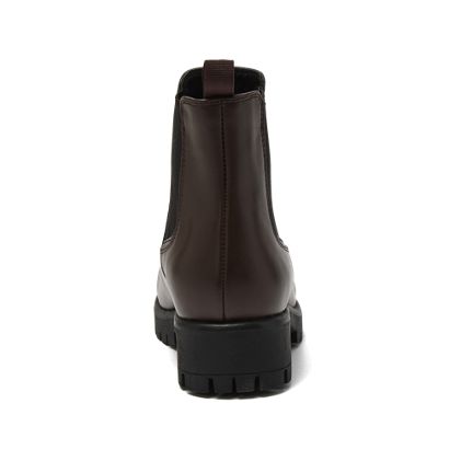 Women's Classic Leather Chelsea Boots - image 3
