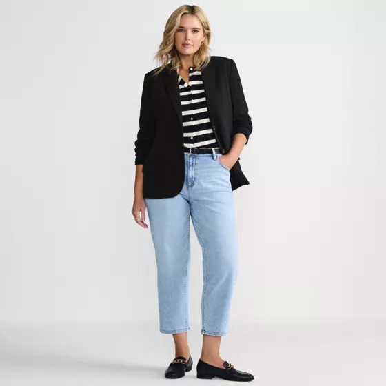 Women's Plus Size Soft Denim Mid Rise Relaxed Straight Crop Jeans - primary
