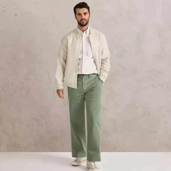 Men's Relaxed Straight Fit Knockabout Chino - primary