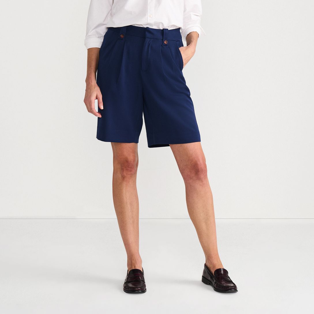 Women's Soft Polish High Rise Pleated 10" Shorts
