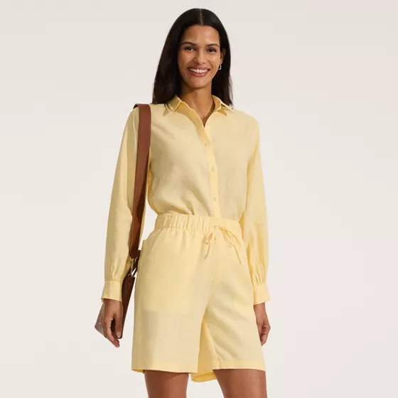 Women's Linen High Rise Pull On 7" Shorts - primary